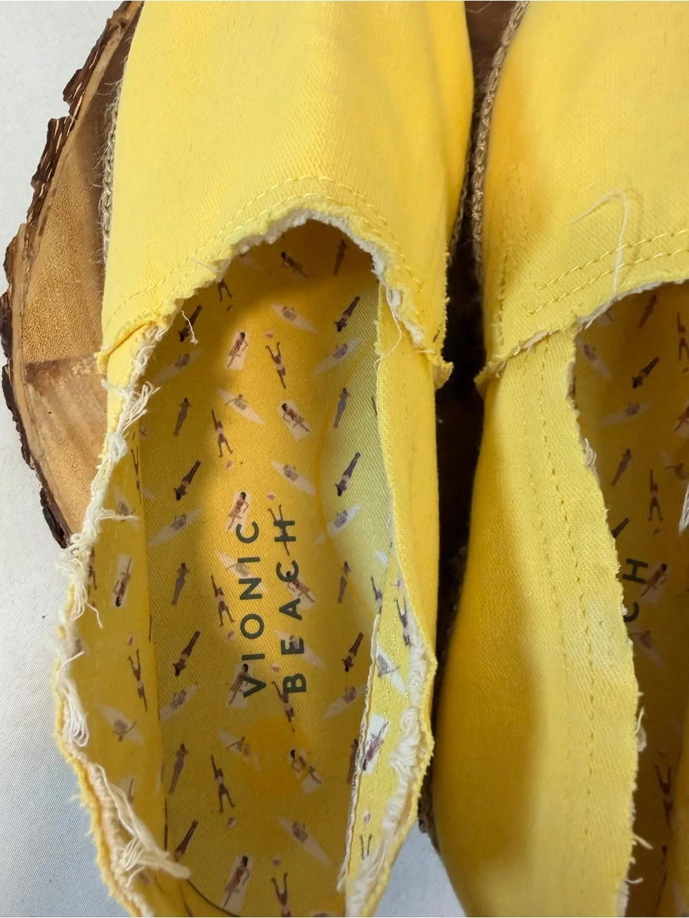Vionic Laguna Women's‎ Casual Round Toe Yellow Slip-on Loafer Beach Size 9.5